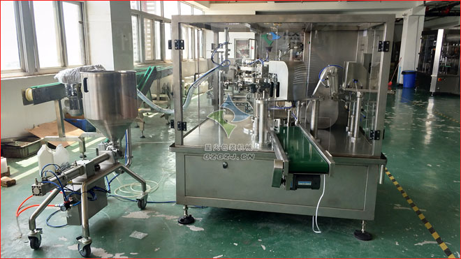 調(diào)味醬食品包裝機(jī),全自動(dòng)調(diào)味醬包裝機(jī)